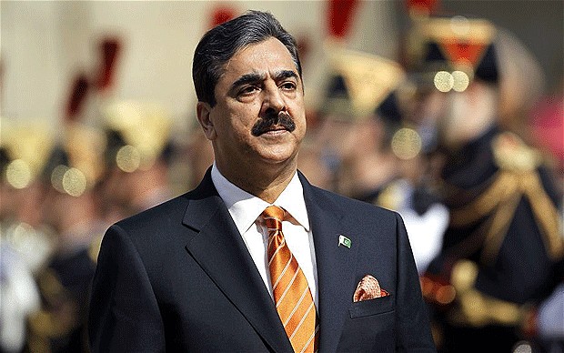 Yousaf Raza Gilani (18 07 2025) (1) Former Prime Minister Yousaf Raza Gillani during a formal ceremony. His leadership played a pivotal role in Pakistan's political history during his tenure. (Source: The Telegraph)