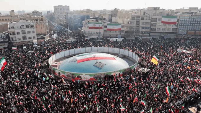 Iran warns neighbours