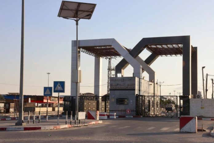 Rafah crossing reopens