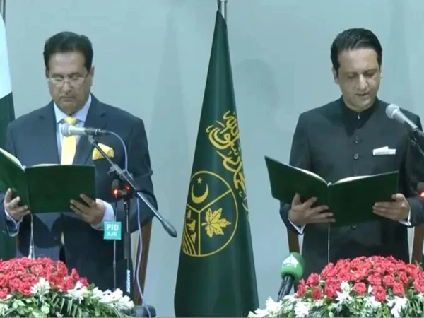 Iftikhar Gilani