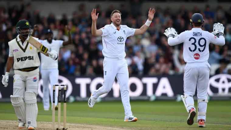 Pakistan Test defeat